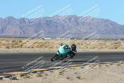 media/Jan-10-2025-CVMA Friday Practice (Fri) [[489e0da257]]/Group 4 and Trackday/Session 2 (Turn 4 Inside)/